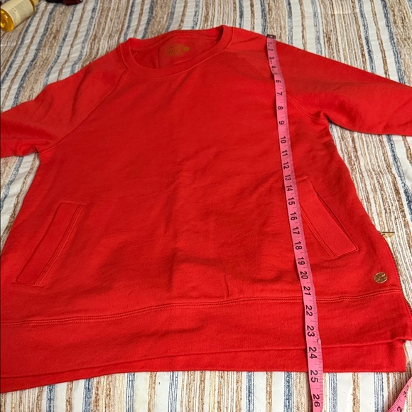 Lilly Pulitzer LUXLETIC BEACH COMBER CREW NECK WITH POCKETS - Picture 11 of 11